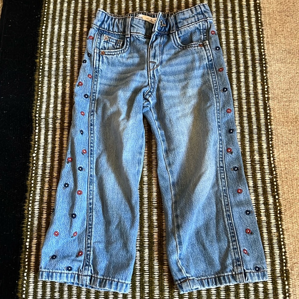 ZARA LITTLE GIRLS FLORAL FLARED PALAZZO JEANS SIZE 4T GUC